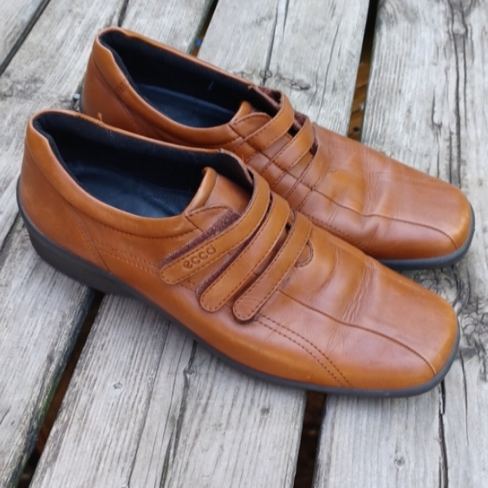 Ecco walnut leather loafer Size 41
